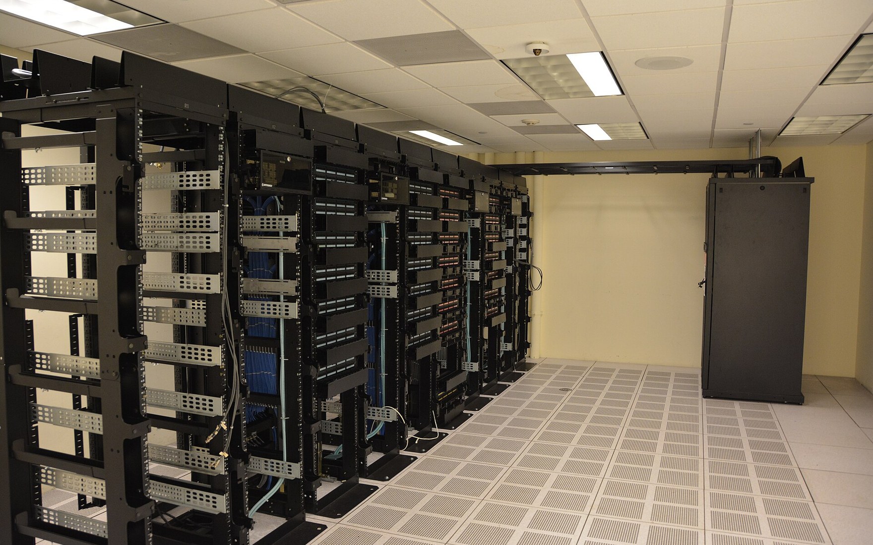 Data hall fit-out